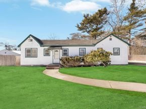 114 Monroe Drive, Mastic Beach NY 11951