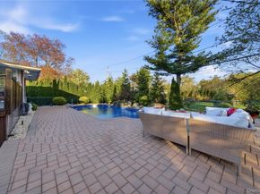 49 Canterbury Road, Woodbury NY 11797