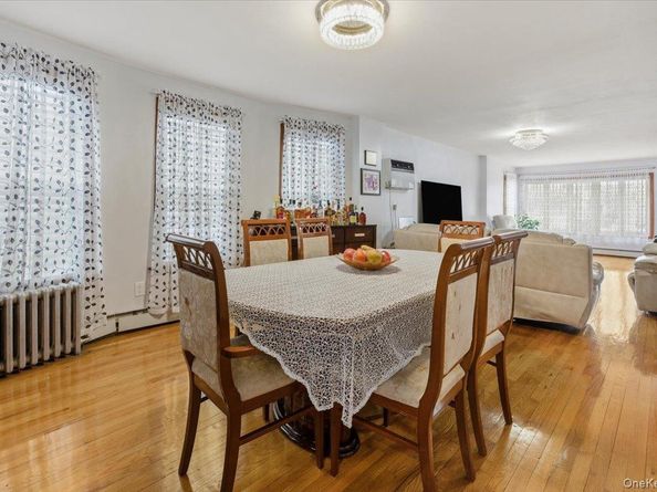 94-33 111th Street, Richmond Hill NY 11419