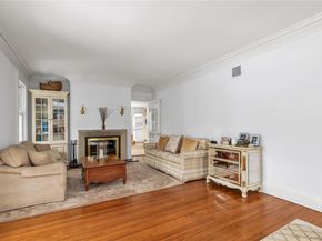 168 Brixton Road, Garden City NY 11530