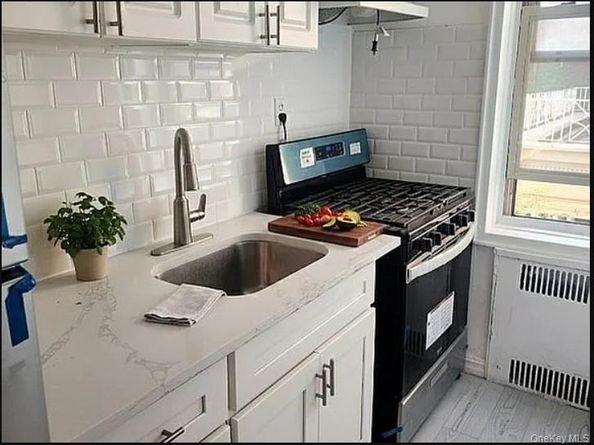 84-49 168th St 2k, Jamaica Estates NY 11432