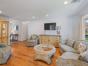 4 Abbington Place, Northport NY 11768