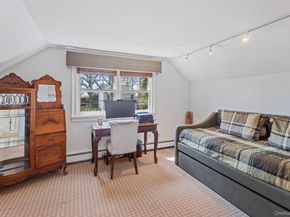 4 Abbington Place, Northport NY 11768