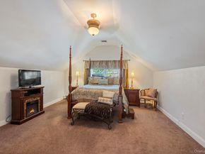4 Abbington Place, Northport NY 11768
