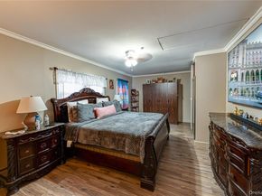 10 Sinclair Drive, Greenlawn NY 11740