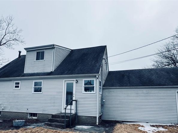 3 Vine Court, Centereach NY 11720