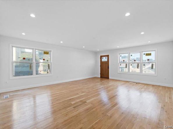 97 Thurton Place, Yonkers NY 10704