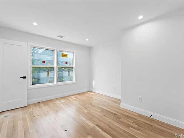 97 Thurton Place, Yonkers NY 10704