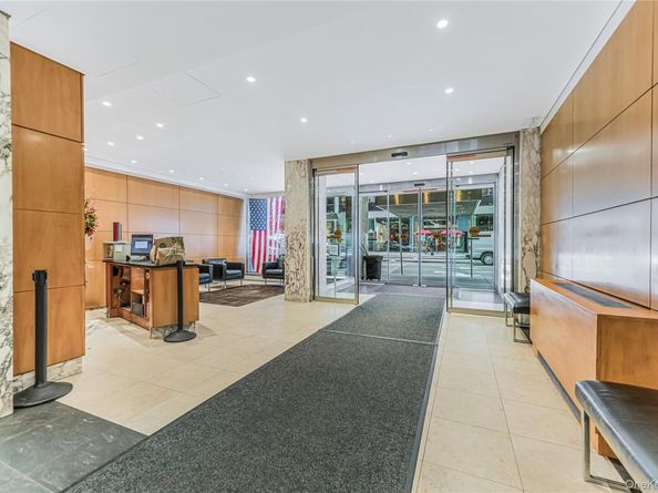 77 W 55th Street 17B, New York (Manhattan) NY 10019