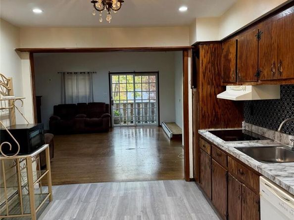 28 Urban Drive, Selden NY 11784