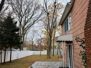 28 Urban Drive, Selden NY 11784