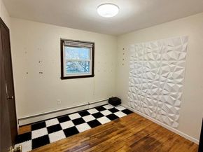 28 Urban Drive, Selden NY 11784