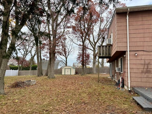 28 Urban Drive, Selden NY 11784