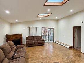 28 Urban Drive, Selden NY 11784