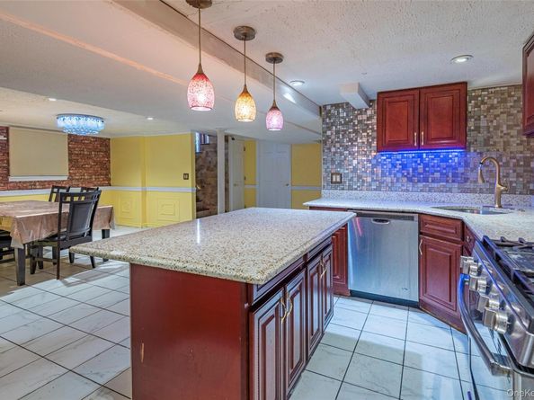 244-19 Grand Central Parkway, Douglaston NY 11362