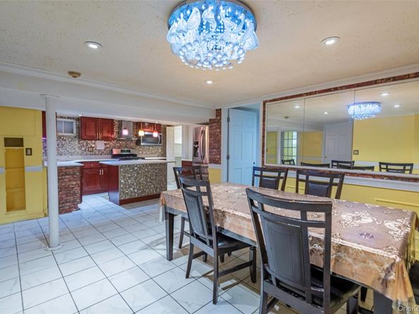 244-19 Grand Central Parkway, Douglaston NY 11362