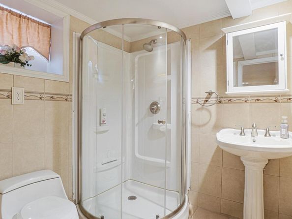 90-37 211 Street, Queens Village NY 11428