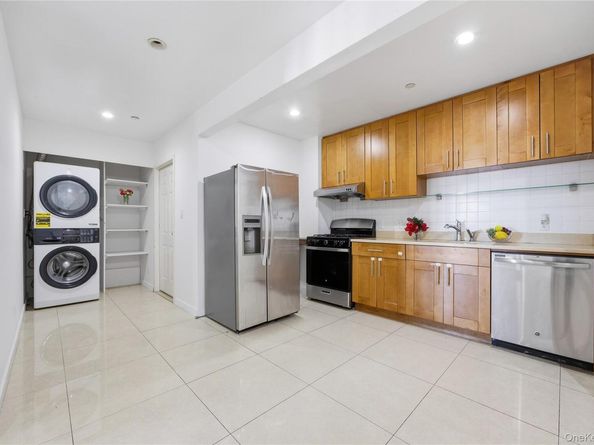 106-07 Northern Boulevard 5B, Corona NY 11368