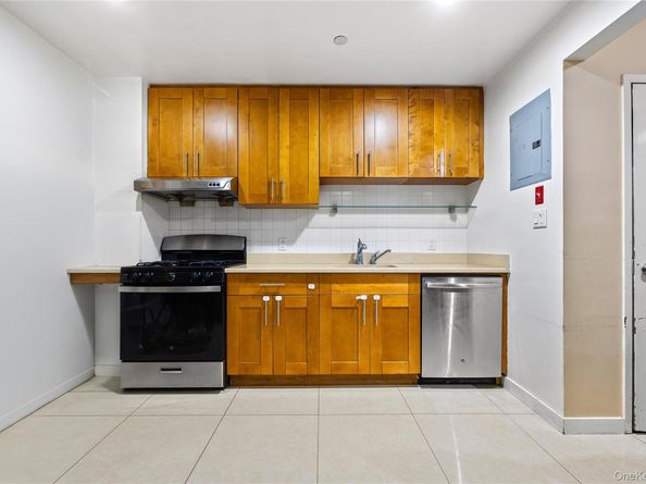 106-07 Northern Boulevard 5B, Corona NY 11368