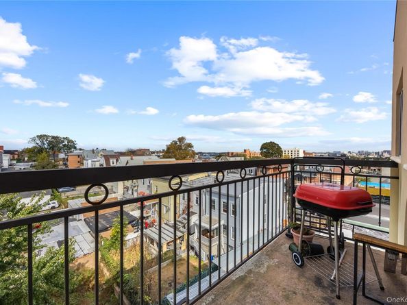 106-07 Northern Boulevard 5B, Corona NY 11368