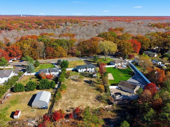 1068 Connetquot Avenue, Central Islip NY 11722