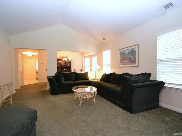 1 Philip Lane, Middle Island NY 11953