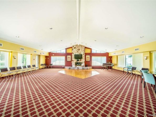 1 Philip Lane, Middle Island NY 11953