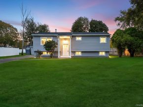 3004 New London Avenue, Medford NY 11763