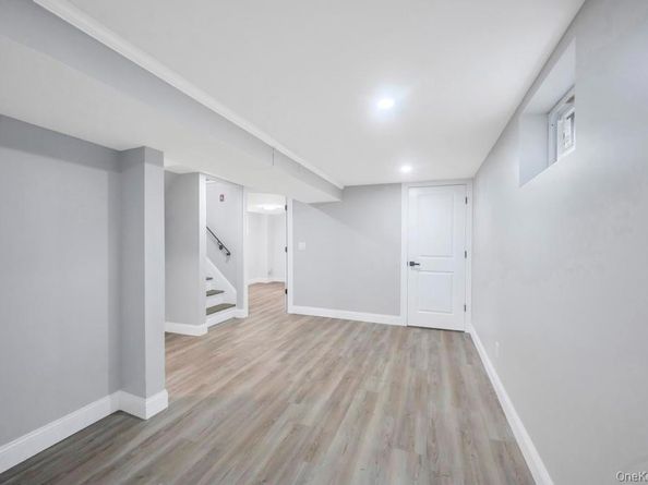 3004 New London Avenue, Medford NY 11763