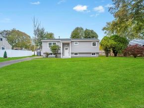 3004 New London Avenue, Medford NY 11763