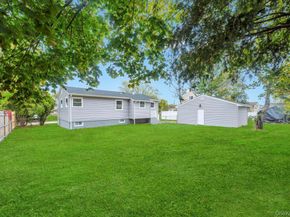 3004 New London Avenue, Medford NY 11763