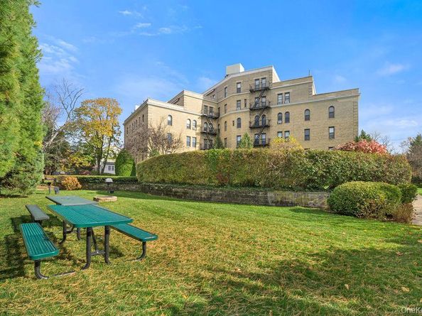 43 Calton Road 5C, New Rochelle NY 10804