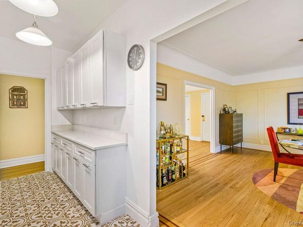 43 Calton Road 5C, New Rochelle NY 10804