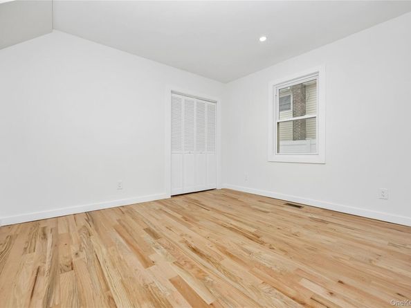 159 35th Street, Lindenhurst NY 11757