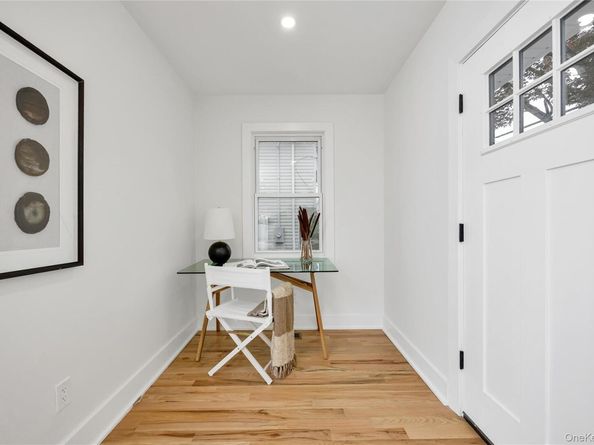 159 35th Street, Lindenhurst NY 11757