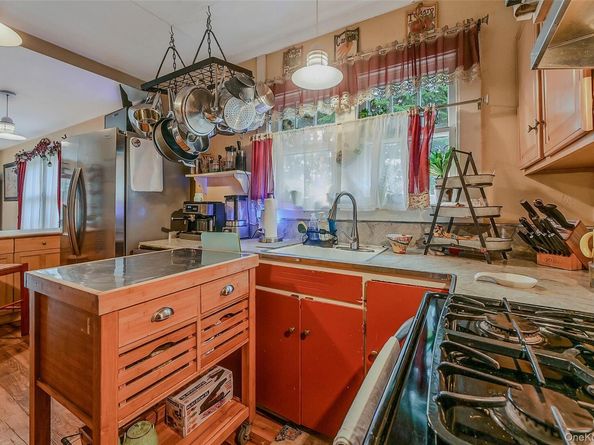 35 Washington Avenue, Greenport NY 11944