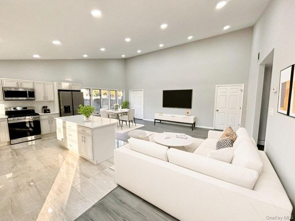 22 Harford Drive, Coram NY 11727