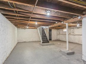 12 HewLett Point Avenue, East Rockaway NY 11518