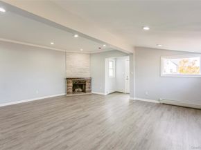 12 HewLett Point Avenue, East Rockaway NY 11518