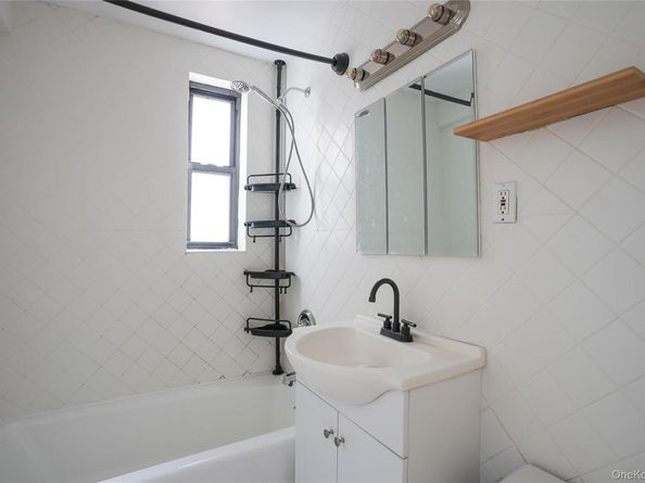 1 Remsen Road 2F, Yonkers NY 10710