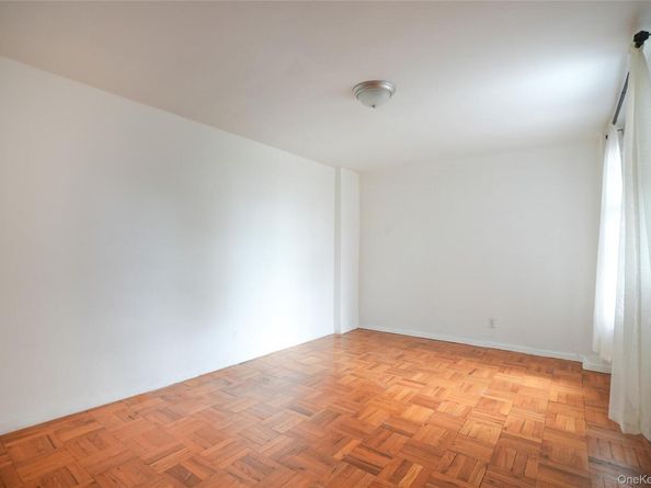 1 Remsen Road 2F, Yonkers NY 10710