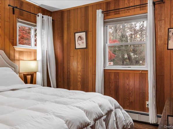 70 Avery Road, Woodbury NY 11797