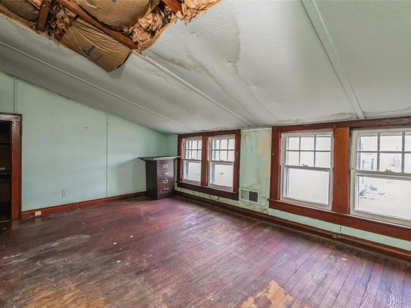 84 Riviera Drive, Mastic NY 11950