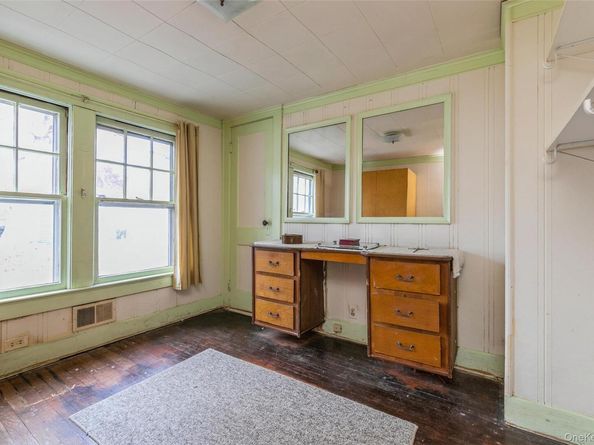 84 Riviera Drive, Mastic NY 11950