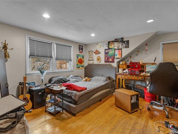 263 Melville Road, Huntington NY 11746