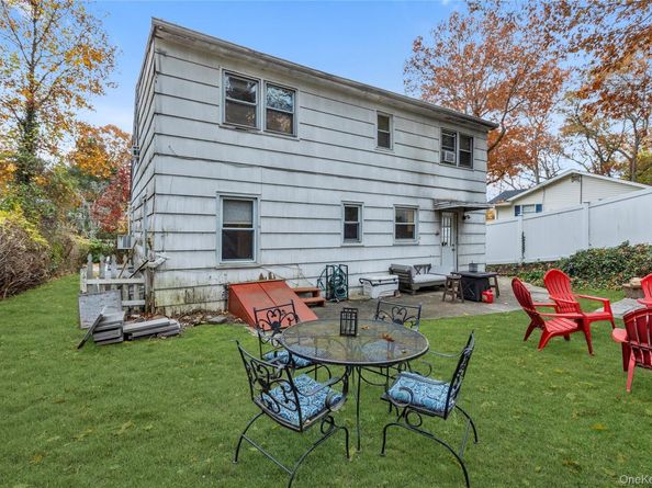 263 Melville Road, Huntington NY 11746