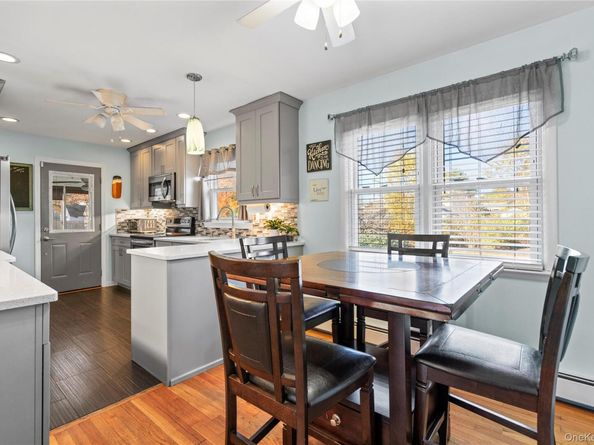 25 Washington Street, East Islip NY 11730