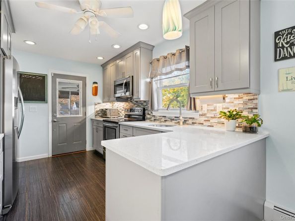 25 Washington Street, East Islip NY 11730