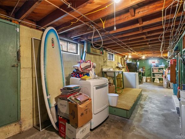 25 Washington Street, East Islip NY 11730