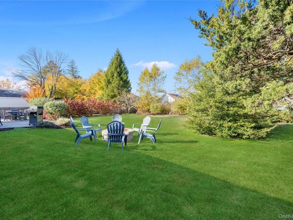 25 Washington Street, East Islip NY 11730